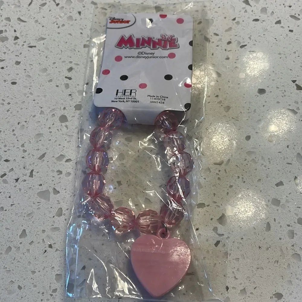 Nwt Minnie Mouse heart bracelet
